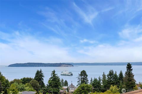 Photo of 612 Park Avenue, Mukilteo, WA 98275 (MLS # 2571943)