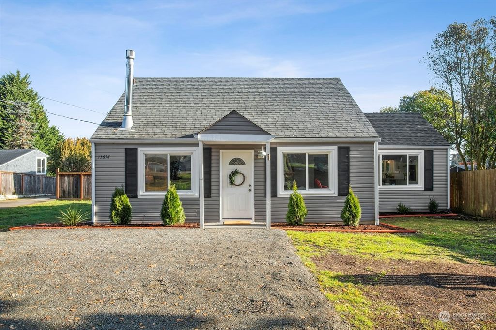 Photo of 13618 Military Road S, Burien, WA 98168 (MLS # 2315781)