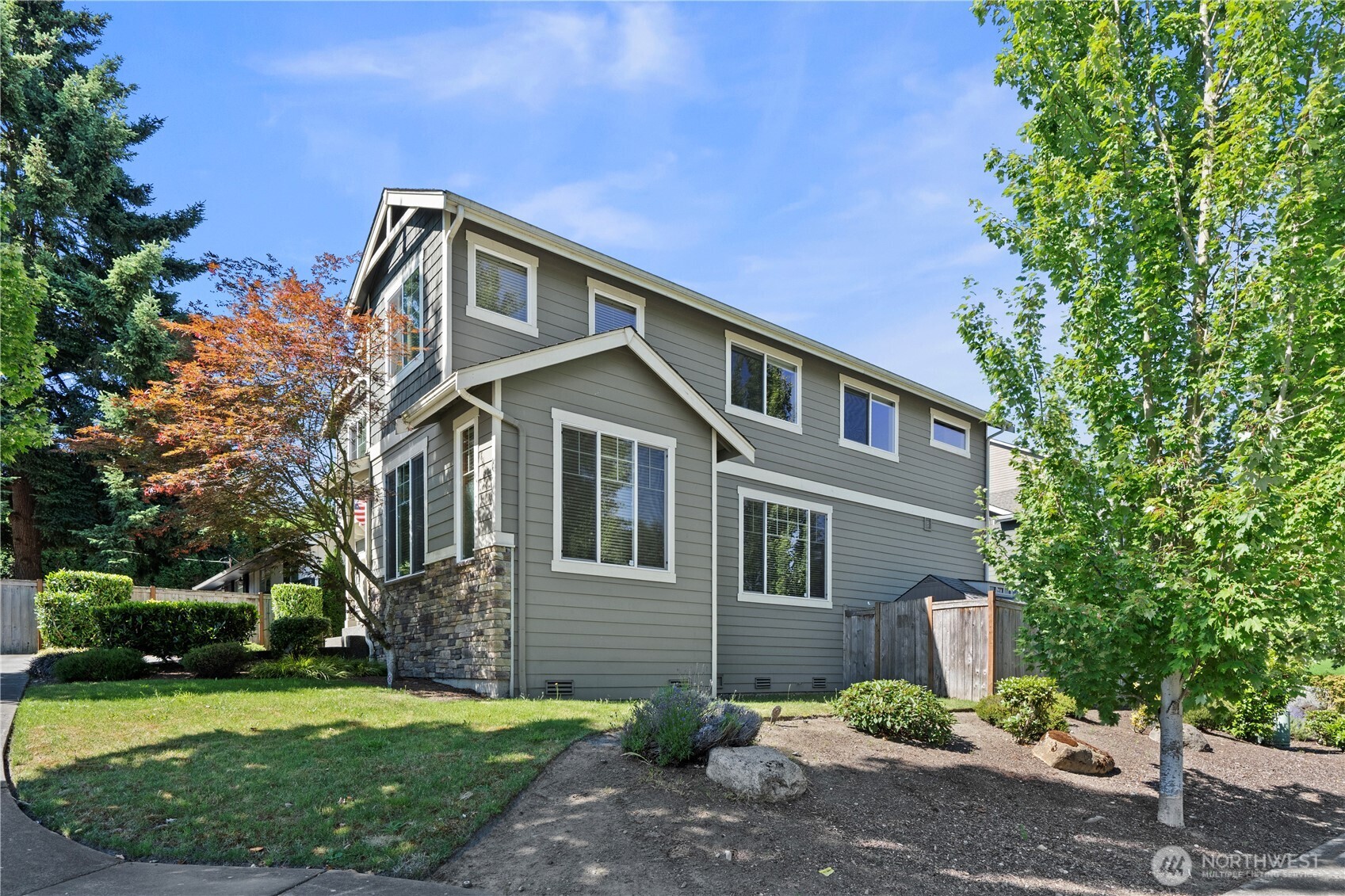 2005 Shattuck Avenue S