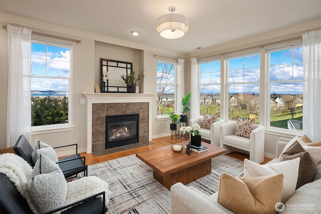 Photo of 5950 31st Avenue SW, Seattle, WA 98126 (MLS # 2481502)