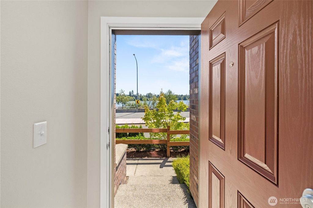 Photo of 1912 113th Place SE, Everett, WA 98208 (MLS # 2424717)