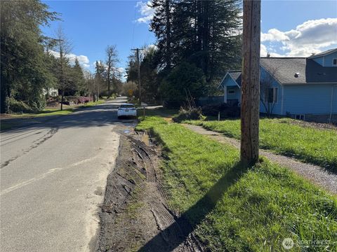Photo of 1067 Central Avenue SE, Olympia, WA 98501 (MLS # 2493450)