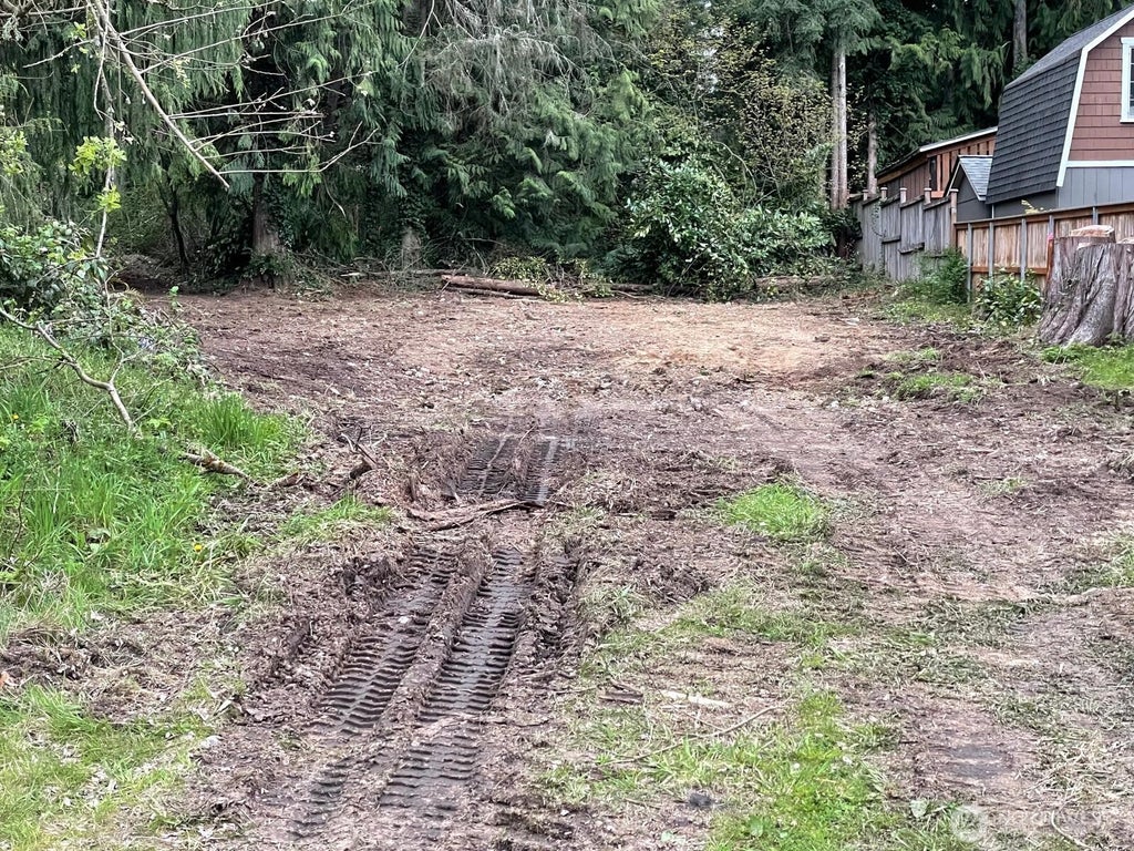 Photo of 22920 SE 105th Ave AVE, Woodinville, WA 98077 (MLS # 2575111)