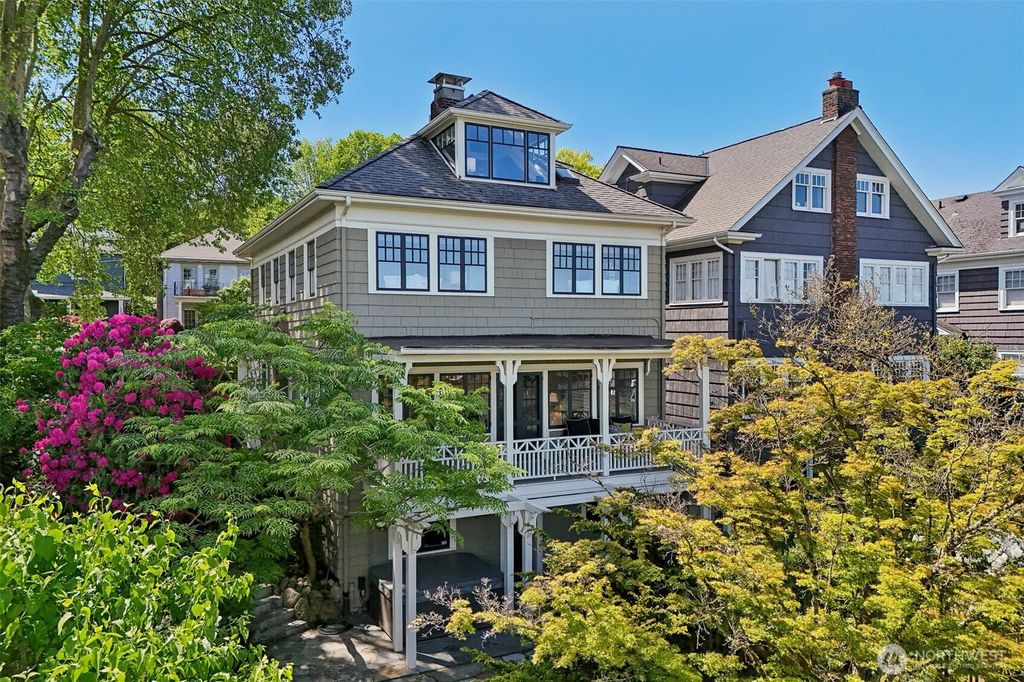 Photo of 1238 E Newton Street, Seattle, WA 98102 (MLS # 2368455)