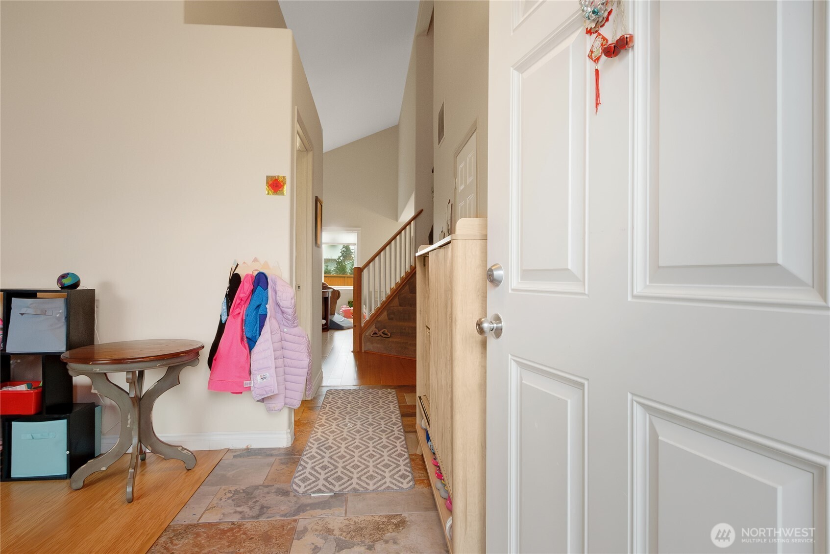 16566 Rainier View Drive SE