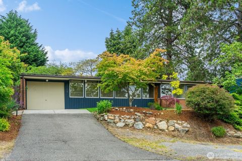 Photo of 2148 N 115th Street, Seattle, WA 98133 (MLS # 2456302)