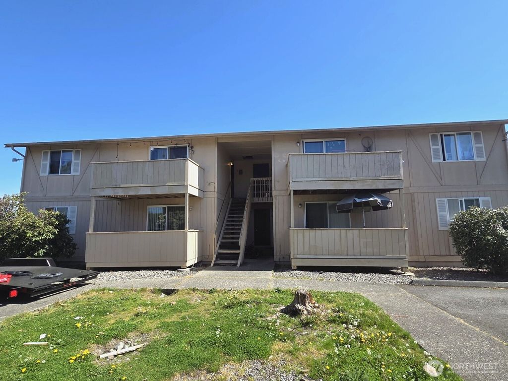 Photo of 480 S River Avenue, Buckley, WA 98321 (MLS # 2517698)