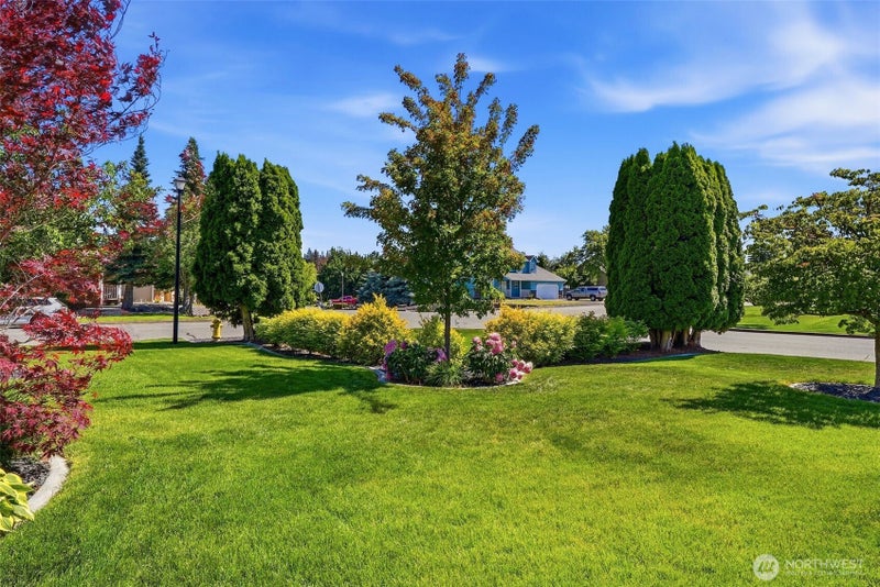 1925 S Timberlane Drive