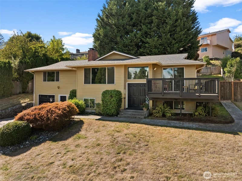1414 Woodside Drive