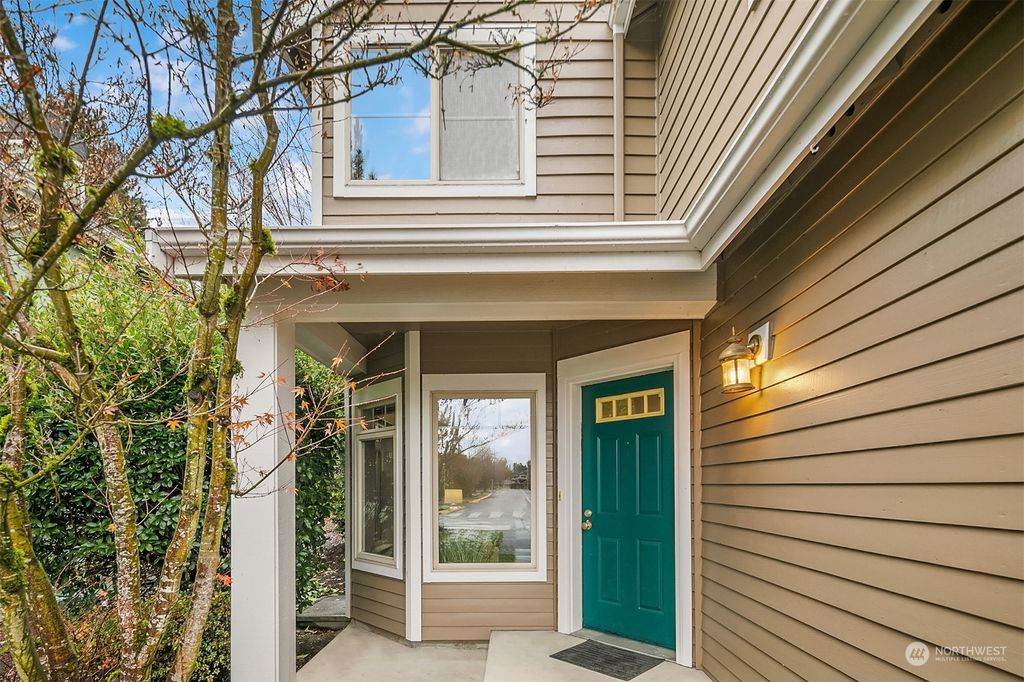 Photo of 15902 NE 93rd Way #101, Redmond, WA 98052 (MLS # 2020143)