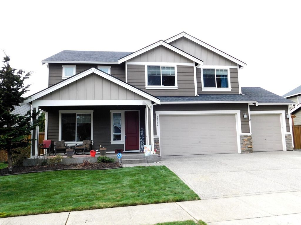 Photo of 11814 47th Avenue NE, Marysville, WA 98271 (MLS # 2345310)