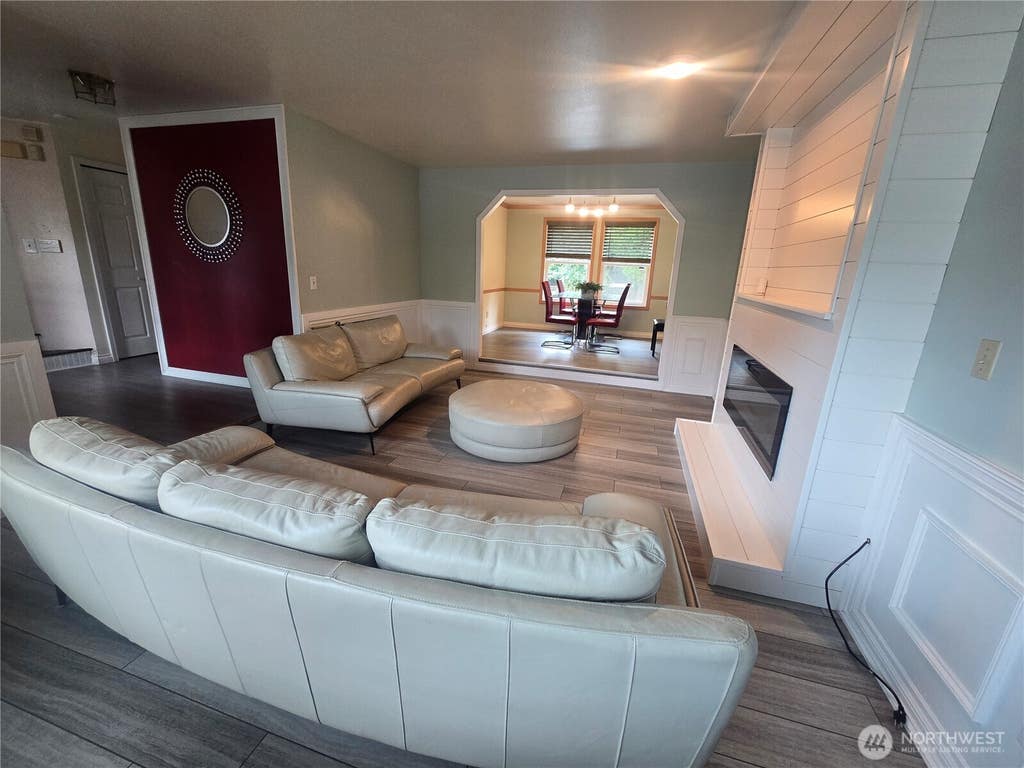 Photo of 22835 129th Avenue SE, Kent, WA 98031 (MLS # 2561024)