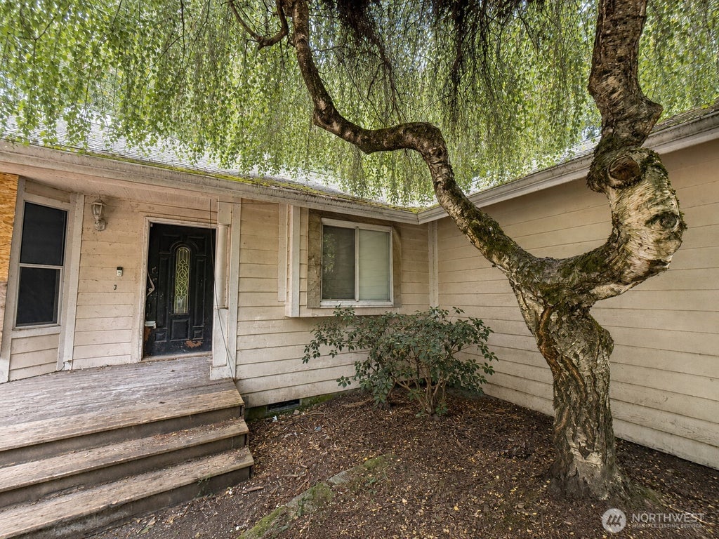 Photo of 8109 186th Street Ct E, Puyallup, WA 98375 (MLS # 2563982)