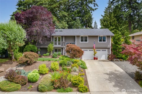 Photo of 10632 157th Avenue NE, Redmond, WA 98052 (MLS # 2561559)
