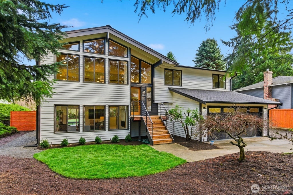 Photo of 9110 122nd Place SE, Newcastle, WA 98056 (MLS # 2553119)