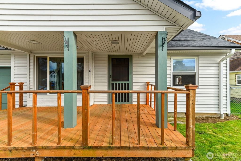 Photo of 116 NE James Street, Camas, WA 98607 (MLS # 2502298)