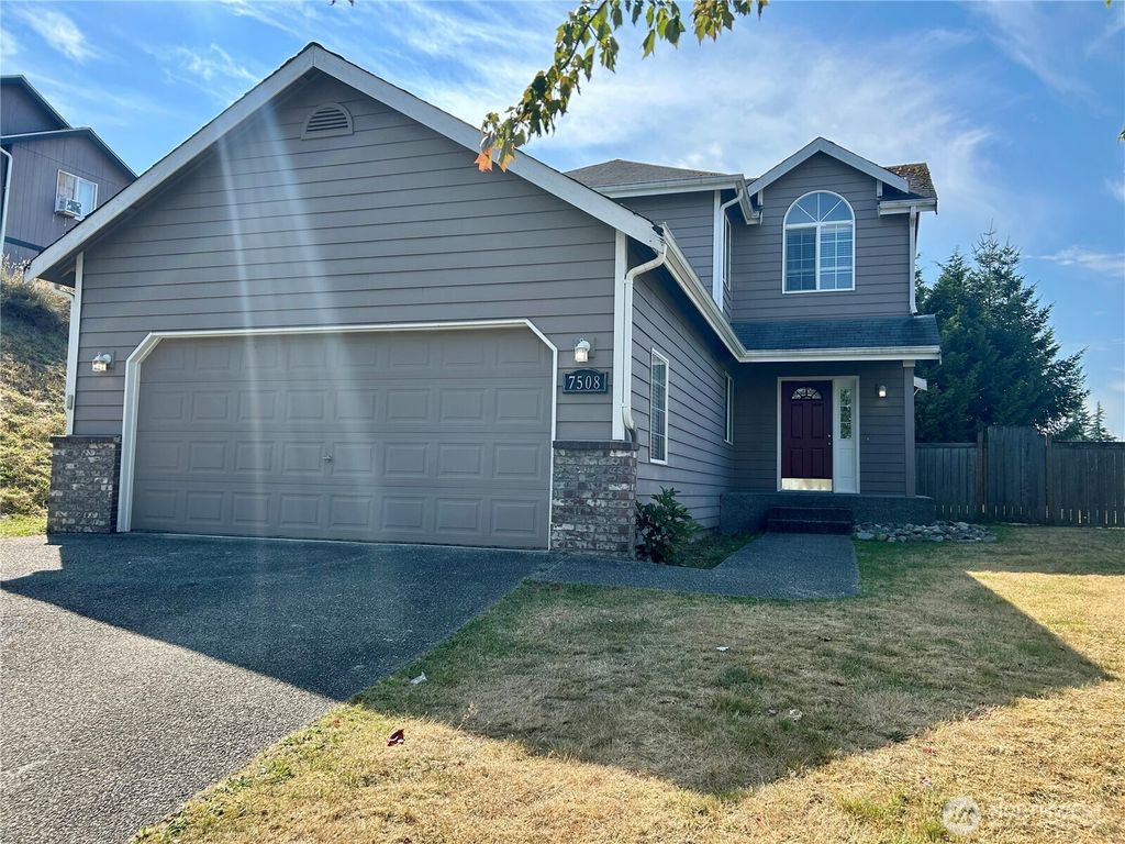 Photo of 7508 86th Street NE, Marysville, WA 98270 (MLS # 2425143)