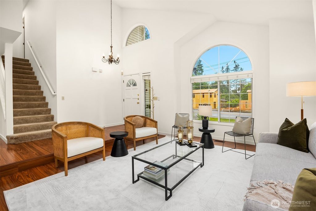 Photo of 11109 116th Avenue NE, Kirkland, WA 98033 (MLS # 2424297)