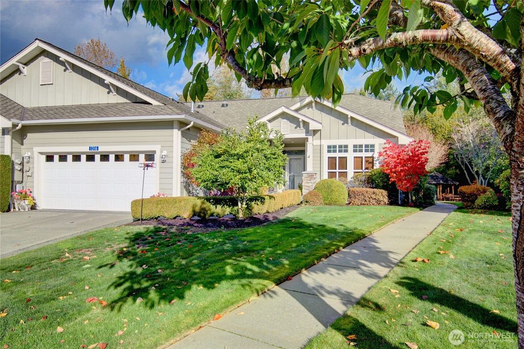 Photo of 1316 Eagle Ridge Drive #4, Mount Vernon, WA 98274 (MLS # 2449148)