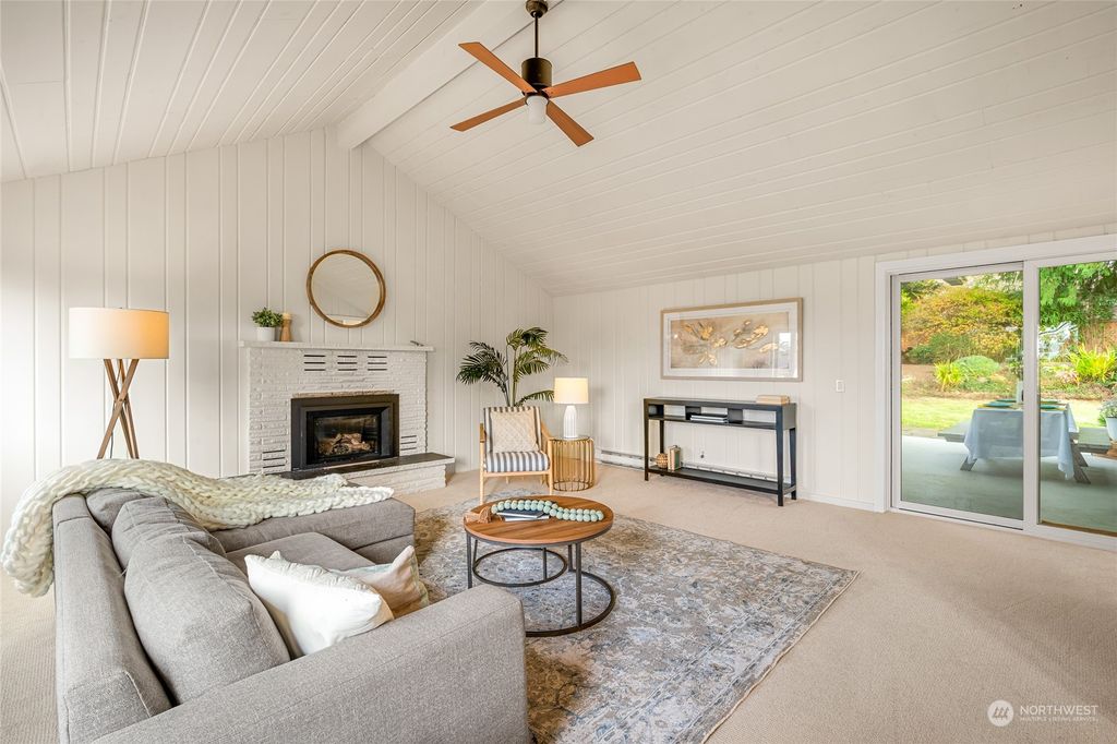 Photo of 11538 4th Avenue NW, Seattle, WA 98177 (MLS # 2308919)