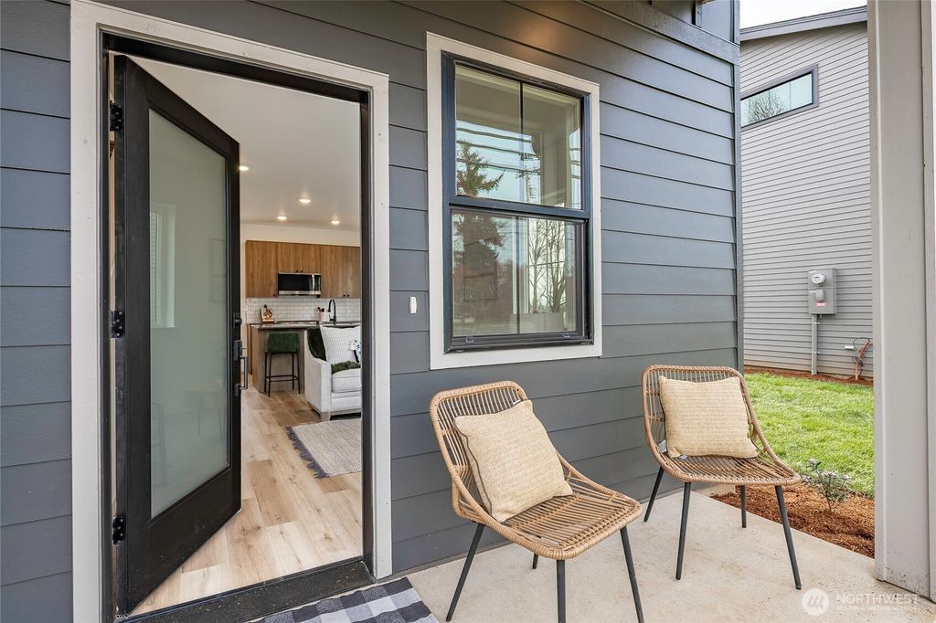 Photo of 214 E Front Street, Lynden, WA 98264 (MLS # 2498271)