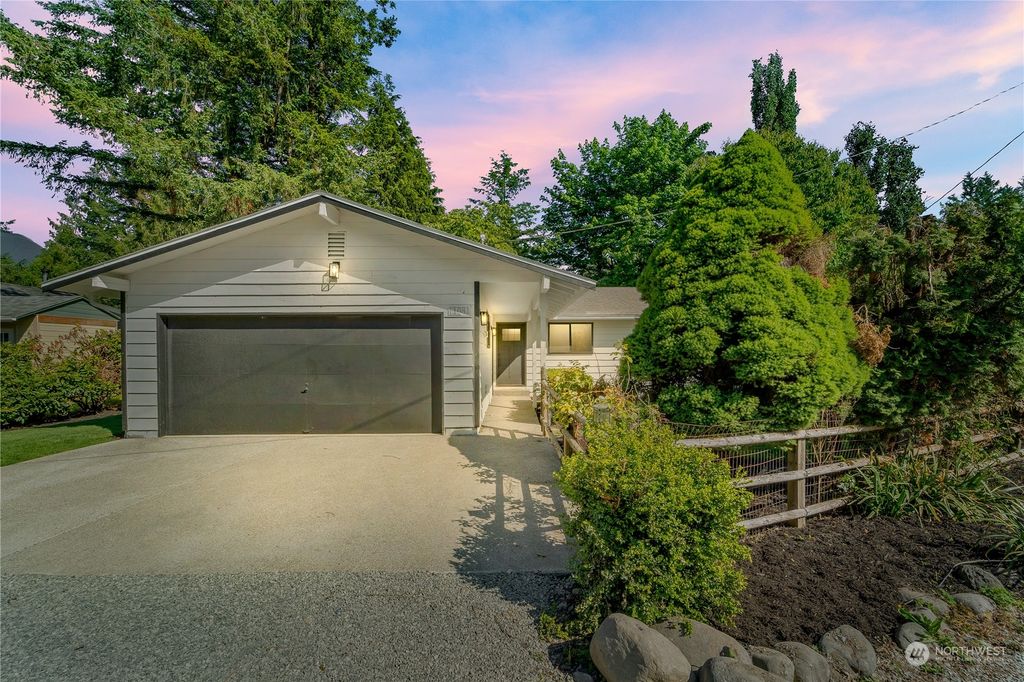 Photo of 108 Powell Lane, Gold Bar, WA 98251 (MLS # 2101719)