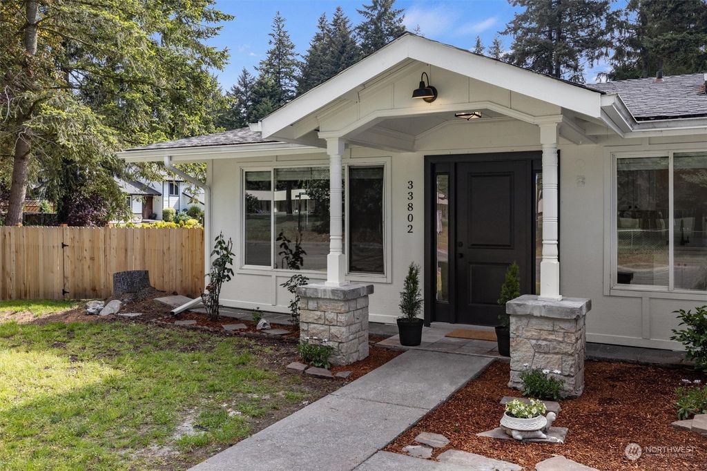 Photo of 33802 35th Avenue SW, Federal Way, WA 98023 (MLS # 2241728)