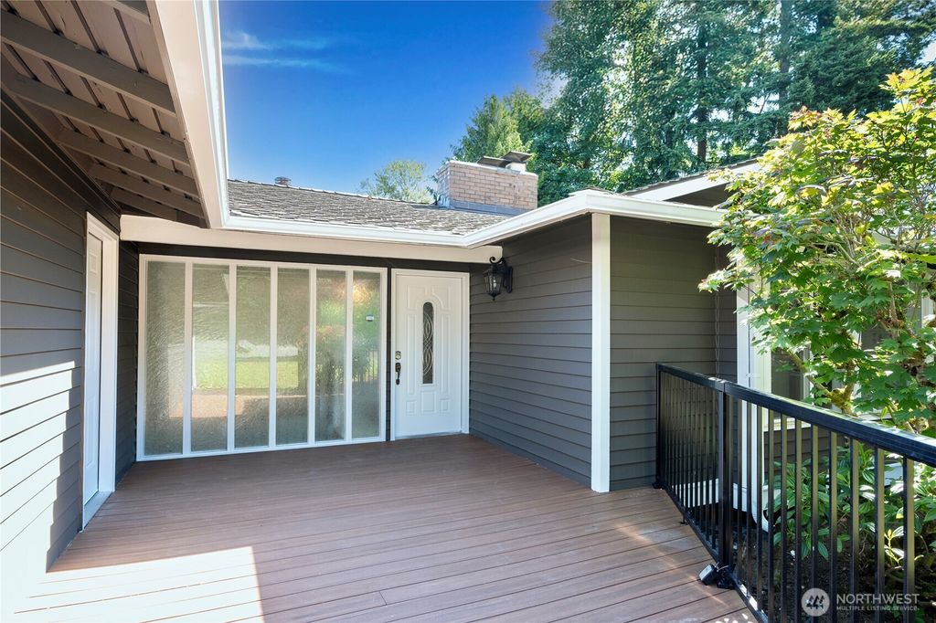 Photo of 4630 152nd Place SE, Bellevue, WA 98006 (MLS # 2470513)
