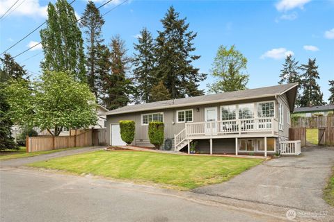 Photo of 2309 S 249th Street, Kent, WA 98032 (MLS # 2521512)