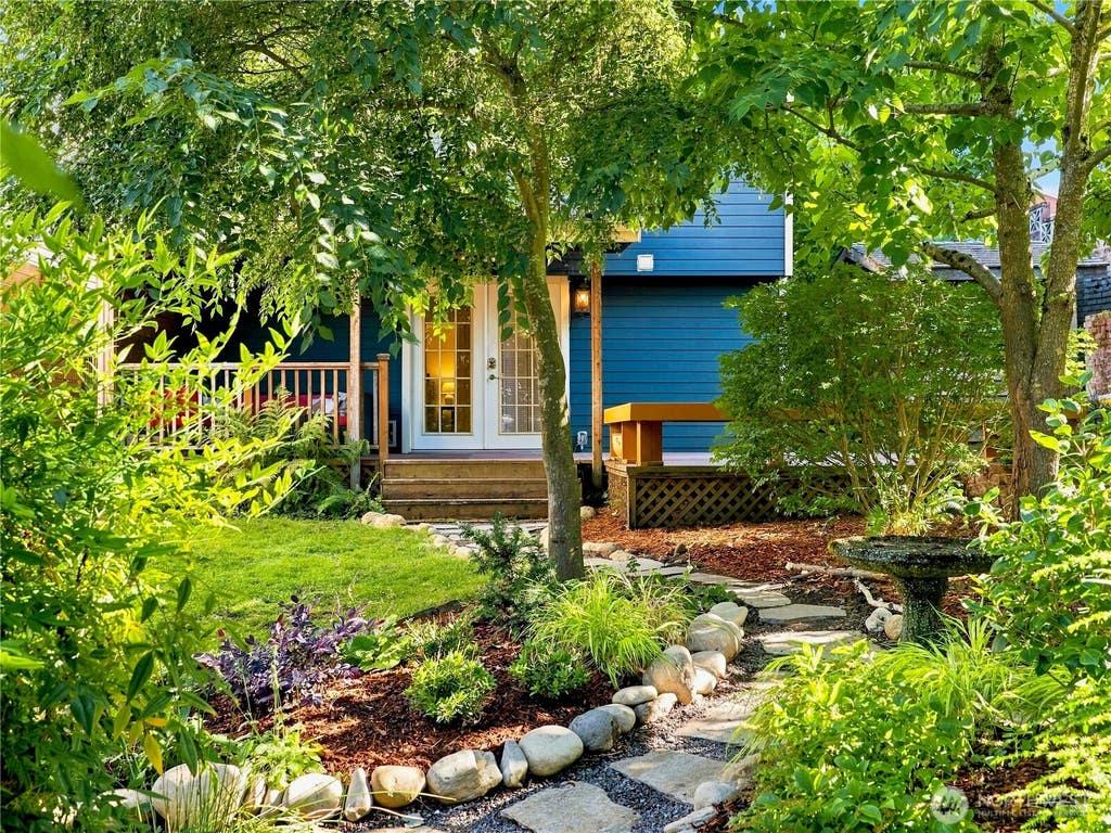 Photo of 1918 S Waite Street, Seattle, WA 98144 (MLS # 2565625)