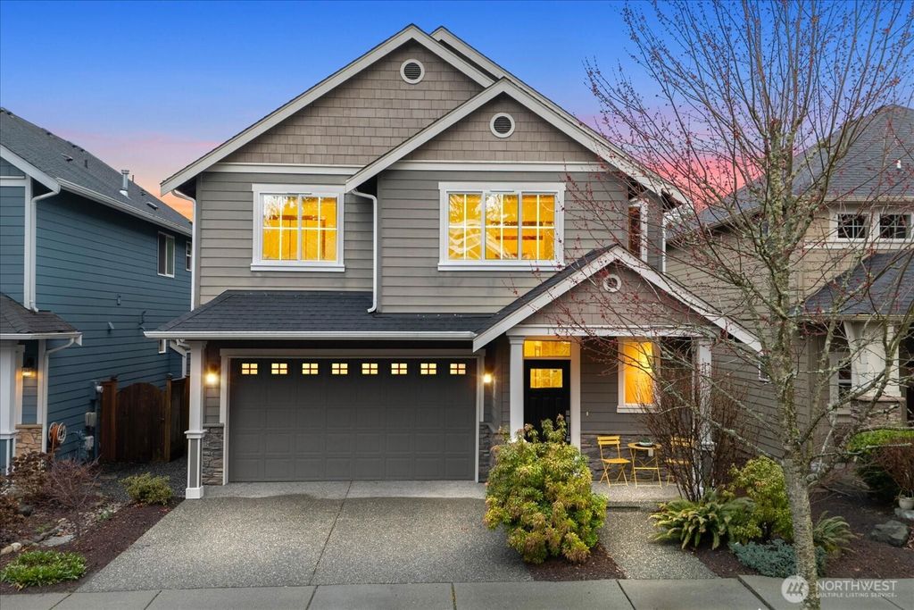 Photo of 17912 12th Place W, Lynnwood, WA 98037 (MLS # 2487360)