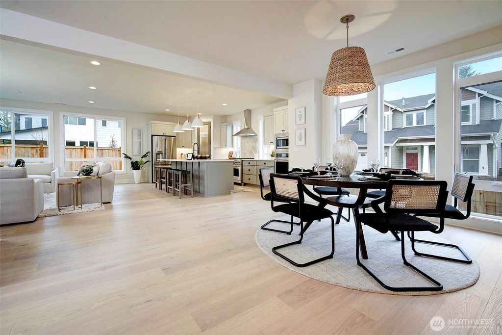 Photo of 8718 128th Avenue NE, Kirkland, WA 98033 (MLS # 2426991)