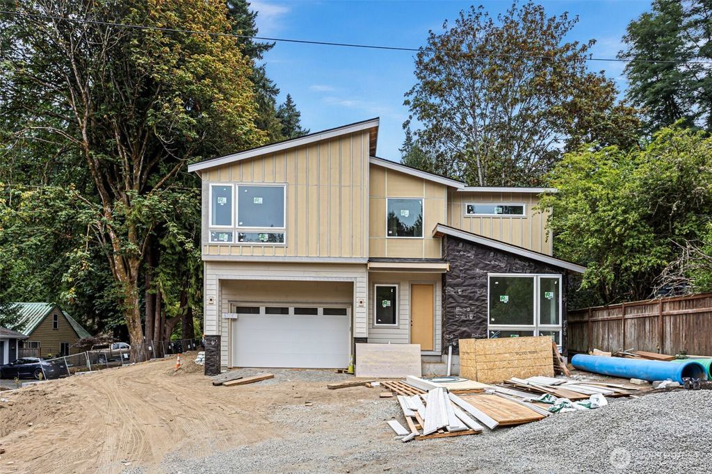 Photo of 8718 128th Avenue NE, Kirkland, WA 98033 (MLS # 2426991)