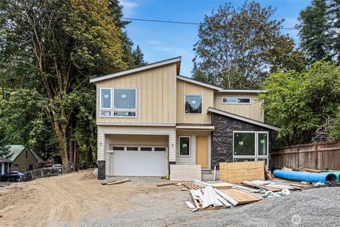Photo of 8718 128th Avenue NE, Kirkland, WA 98033 (MLS # 2426991)