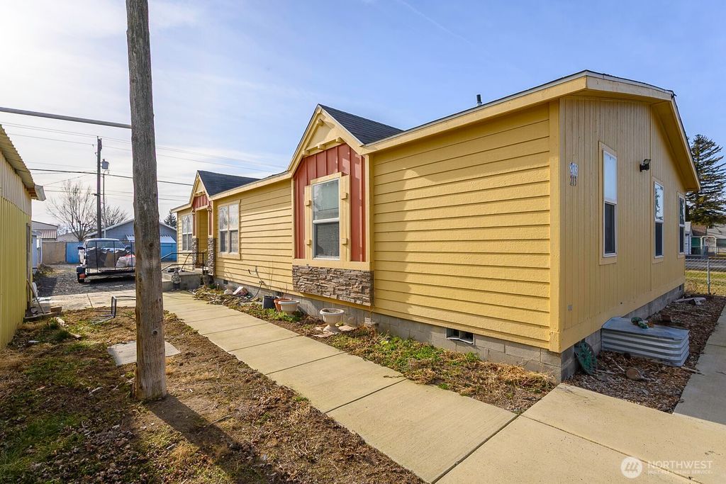 Photo of 213 W Locust Street, Coulee City, WA 99115 (MLS # 2473153)