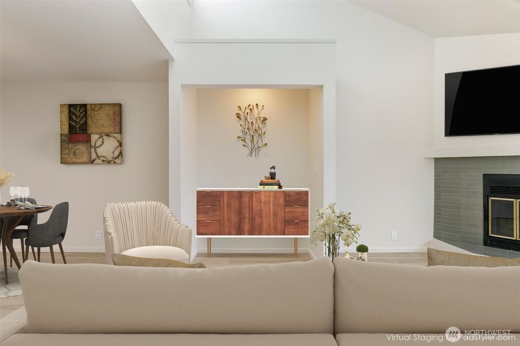 Photo of 150 NE 95th Street #404, Seattle, WA 98115 (MLS # 2416444)