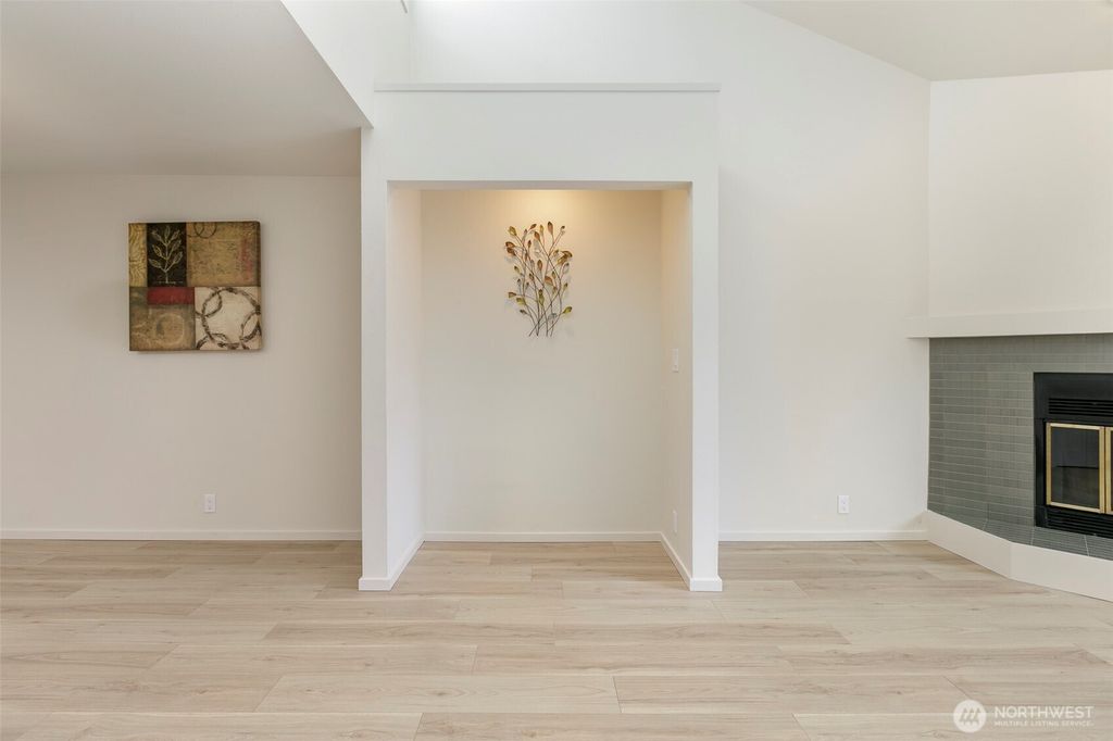 Photo of 150 NE 95th Street #404, Seattle, WA 98115 (MLS # 2416444)