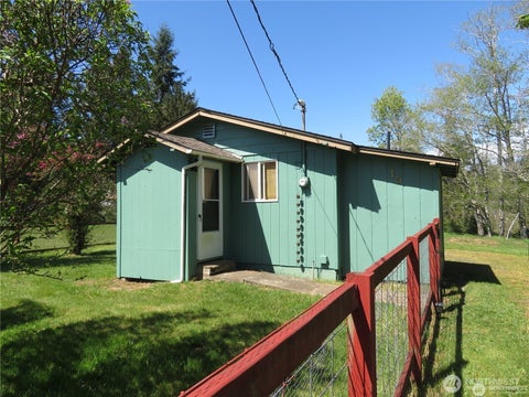 Photo of 15 Linda Lane, Montesano, WA 98563 (MLS # 2589804)