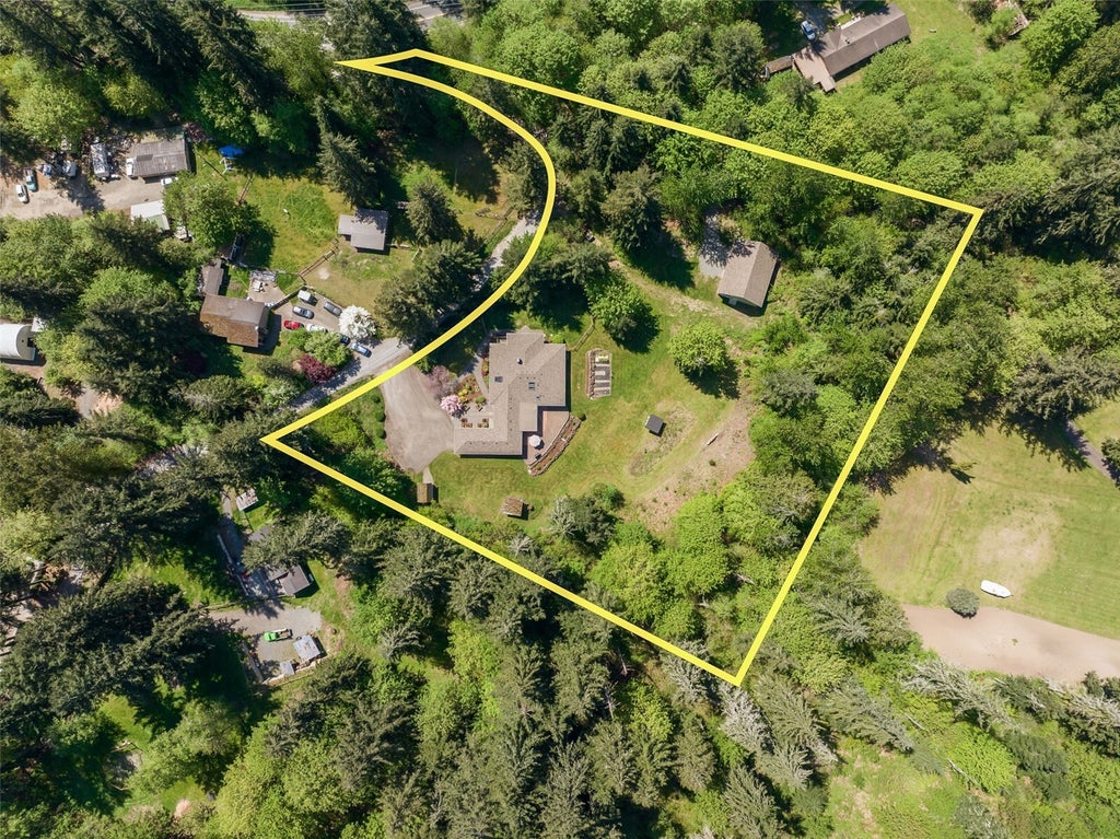 Photo of 26428 SE 172 Street, Issaquah, WA 98027 (MLS # 2587430)