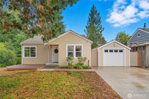 Photo of 603 N Summit Avenue, Bremerton, WA 98312 (MLS # 2441834)