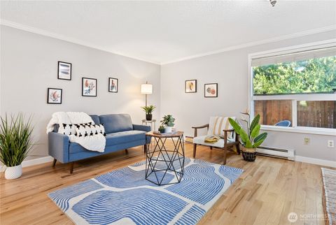 Photo of 820 Cady Road #B101, Everett, WA 98203 (MLS # 2498481)