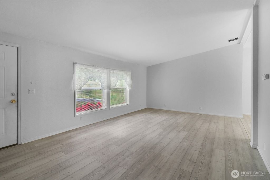 Photo of 33924 89th Avenue Ct S, Roy, WA 98580 (MLS # 2520130)