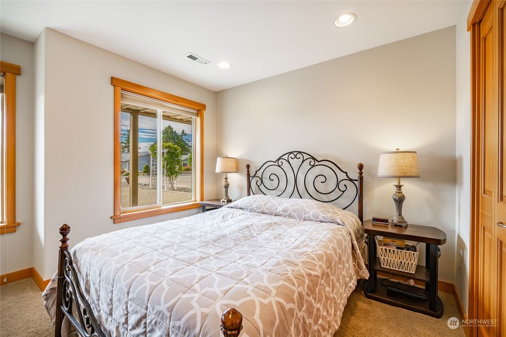 listing image 9364238540478506473