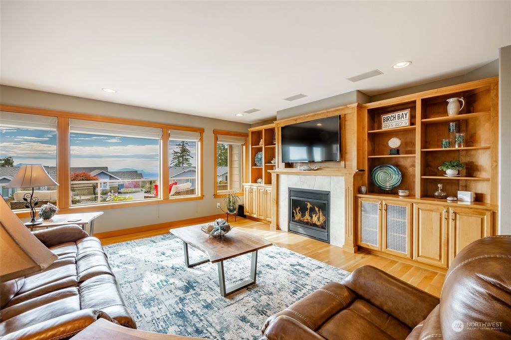 listing image 9369883576563928593