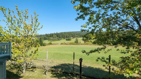 A home in Lopez Island