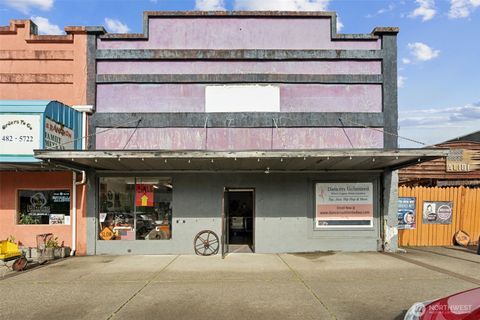 322 W Main Street Elma WA 98557