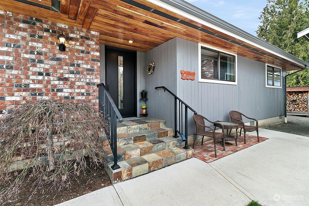 Photo of 26803 210th Avenue SE, Covington, WA 98042 (MLS # 2210026)