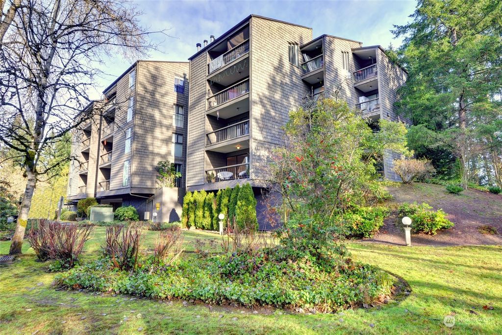 Photo of 6858 139th Avenue NE #704, Redmond, WA 98052 (MLS # 2034157)