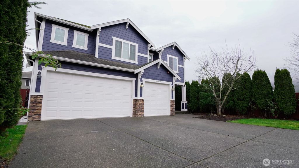 Photo of 18309 104th Street Ct E, Bonney Lake, WA 98391 (MLS # 2476026)