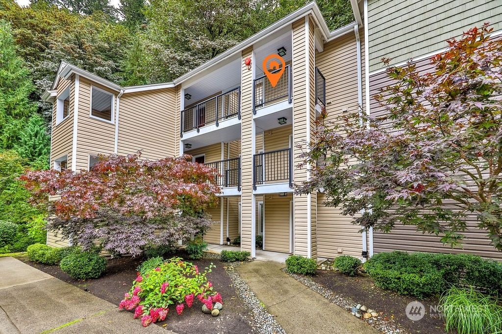 Photo of 5000 NW Village Park Drive #C318, Issaquah, WA 98027 (MLS # 2287525)